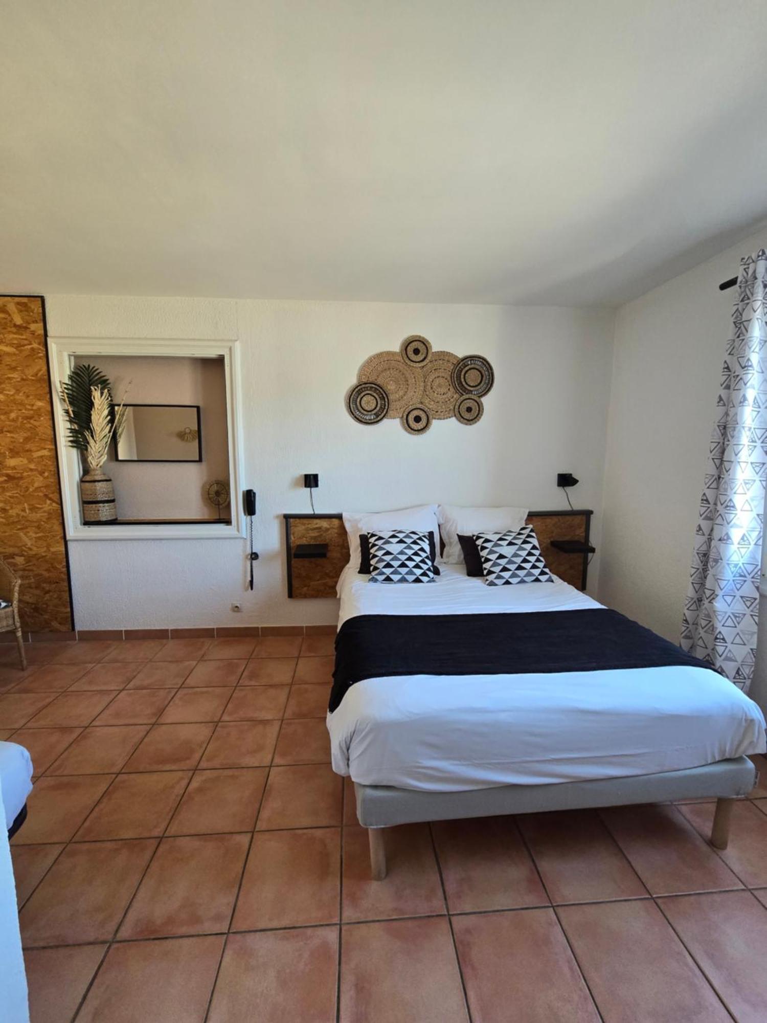 Hotel Chanteplage Saint-Cyr-sur-Mer Ngoại thất bức ảnh