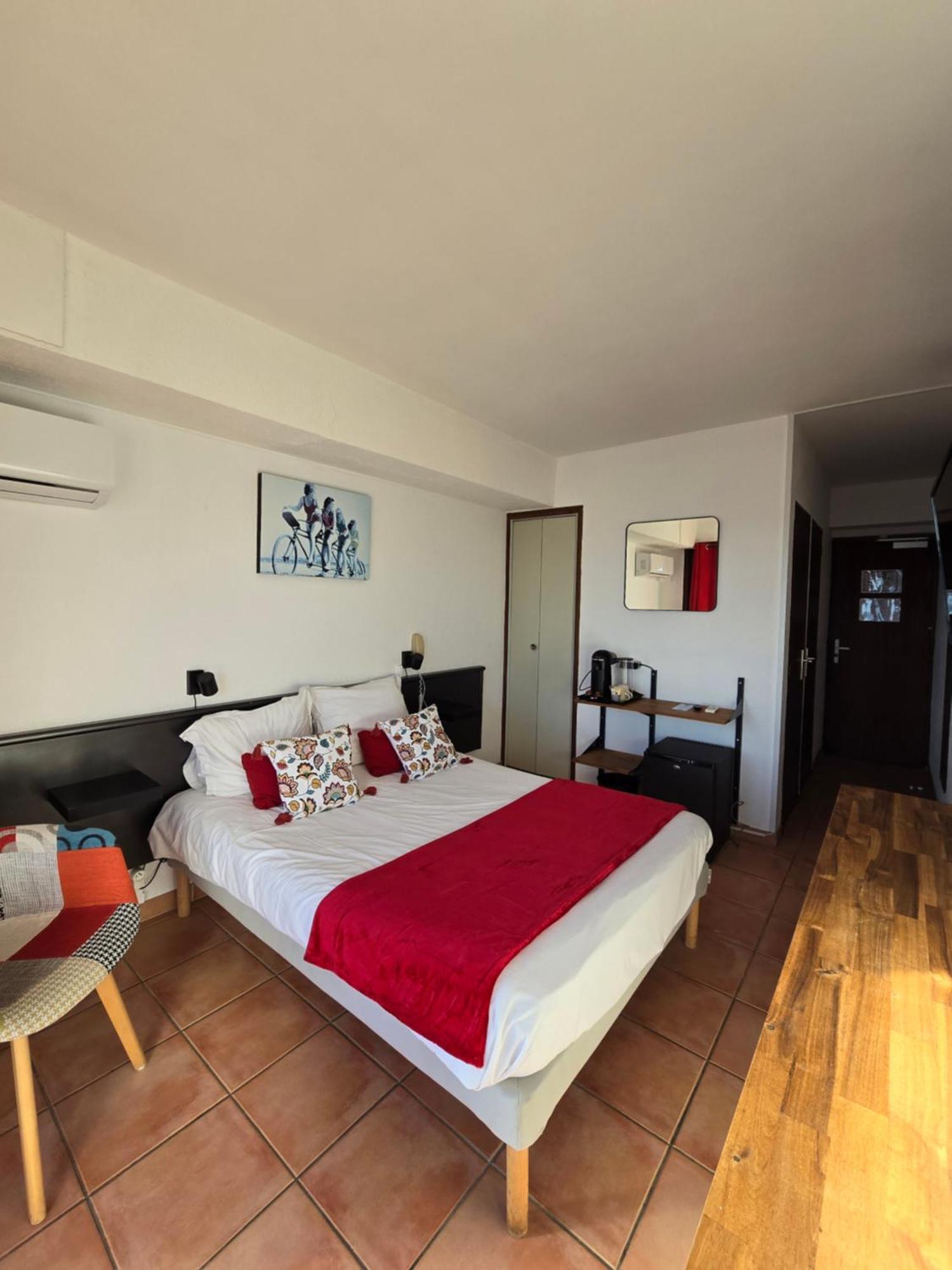 Hotel Chanteplage Saint-Cyr-sur-Mer Ngoại thất bức ảnh